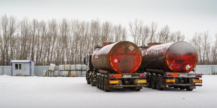 Правительство продлило запрет на экспорт бензина до конца февраля