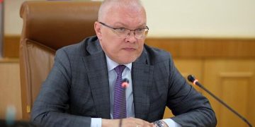 Приволжский полпред вручил кировскому губернатору благодарность от Путина