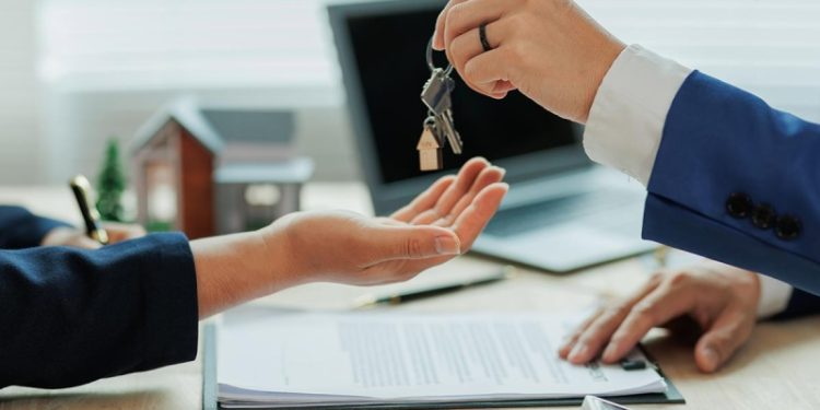 Росреестр опроверг снижение числа сделок с жильем из-за мошенников