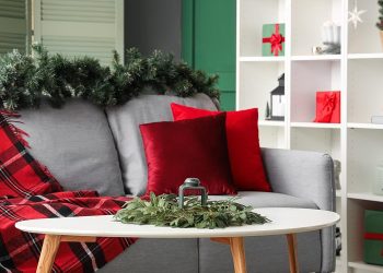 Шторы и шишки, подушки и гирлянды: как сделать дом по-зимнему уютным