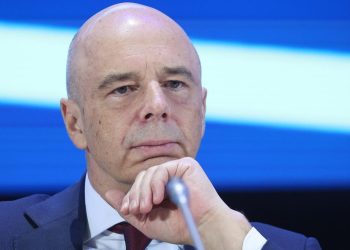 Силуанов заявил о невозможности бесконечного бюджетного стимула