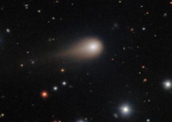 Ученые назвали фейком новости о смене направления полета кометы-НЛО ATLAS