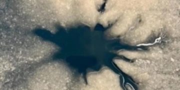 Ученые спустя почти 30 лет разгадали тайну «паука» с луны Юпитера