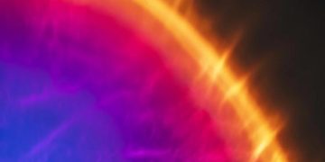 Ученый Бернс обнаружил синхронизацию части Солнца и кометы-НЛО 3I/ATLAS