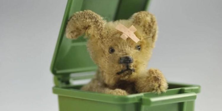 Уродуют сознание детей. Французские ученые объявили войну плюшевым мишкам