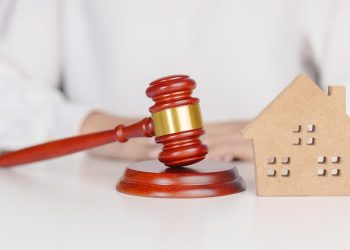 В Росреестре пояснили, нужно ли менять законы из-за «эффекта Долиной»