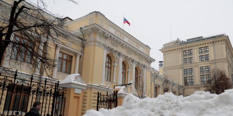 ЦБ назвал инфляцию в прошлом году рекордно низкой за пять лет