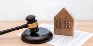 Как досудебно обжаловать приостановку регистрации жилья. Инструкция