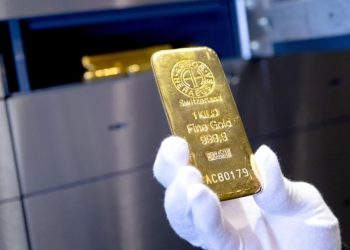 Минфин предложил ограничить физлицам вывоз золота за рубеж