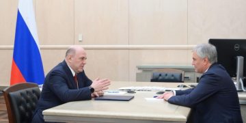 Мишустин: правительство готово работать с депутатами по ежегодному отчету