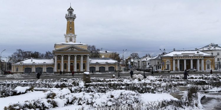 Назван единственный город Золотого кольца, где подешевело жилье