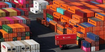 Объем торговли внутри Евросоюза упал впервые почти за десятилетие