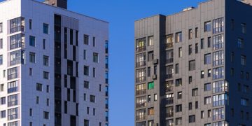 Продажи новостроек выросли лишь в шести мегаполисах в 2025 году