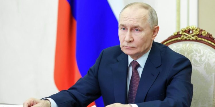 Путин сообщил, что планирует обсудить с Белоусовым вопросы цифровизации