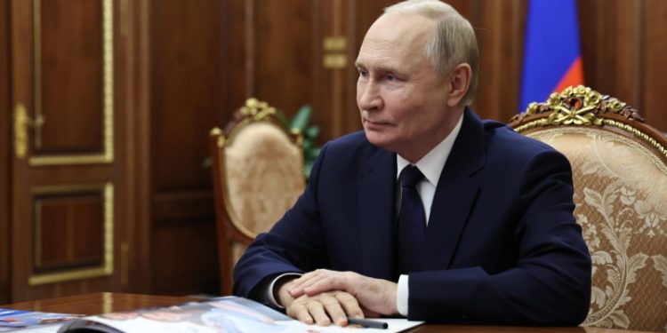 Путин в пятницу проведет оперативное совещание с Совбезом