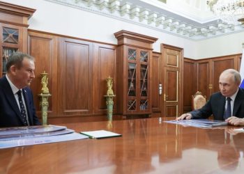 Путин встретился с губернатором Ленинградской области