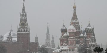 Путин выступит с речью на встрече с иностранными послами, рассказал Песков