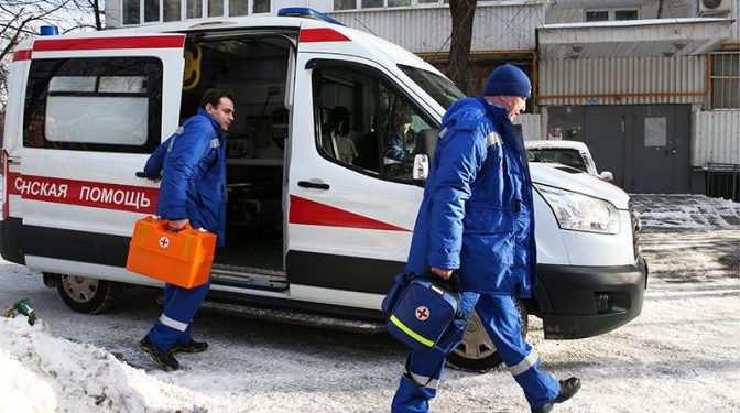 «Скорую помощь» поставили на счетчик — и ей опять предстоит отдуваться за все косяки российской медицины