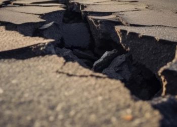 Ученые из США заявили, что в будущем один из континентов разорвет на части