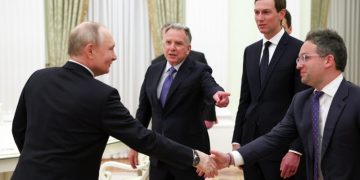 Уиткофф представил Путину сотрудника Белого дома Грюнбаума