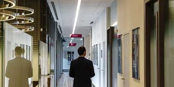 В ЦБ объяснили необходимость в осторожном снижении ключевой ставки