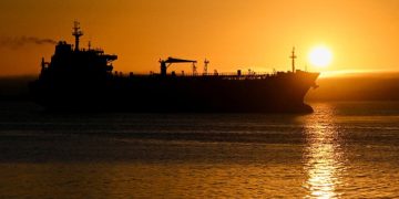 WSJ рассказала о проблемах Ирана с продажей нефти