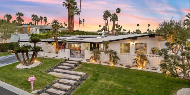 Бывший дом Мэрилин Монро в Калифорнии выставили на продажу за $3,3 млн