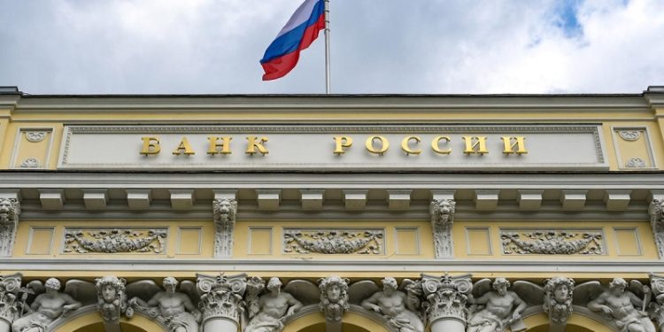 ЦБ снизил ключевую ставку 6-й раз подряд: как это отразится на ипотеке