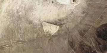 DM: строение загадочной цивилизации нашли в центре пустыни в США