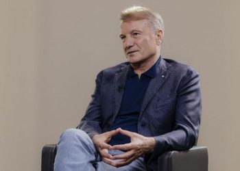 Греф фразой «не наш стиль» оценил возможность сюрпризов рынку от «Сбера»