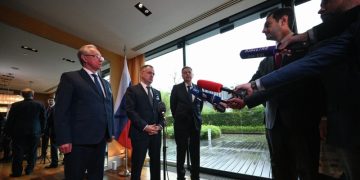 Источник: делегация России на переговорах по Украине вернулась в Москву