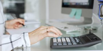 Какая зарплата нужна для одобрения ипотеки в Москве в 2026 году