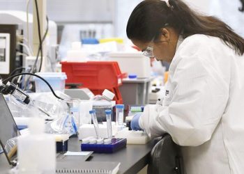 «Корона» крепко порадовала фармацевтов-барышников: Онищенко назвал еще 7 вирусов-кандидатов на обогащение «Биг фармы»