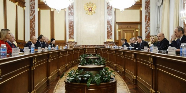 Мишустин надеется на конструктивную работу с ГД по мерам против мошенников