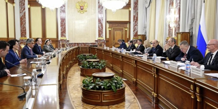 Мишустин встретился с депутатами фракции «Новые люди»