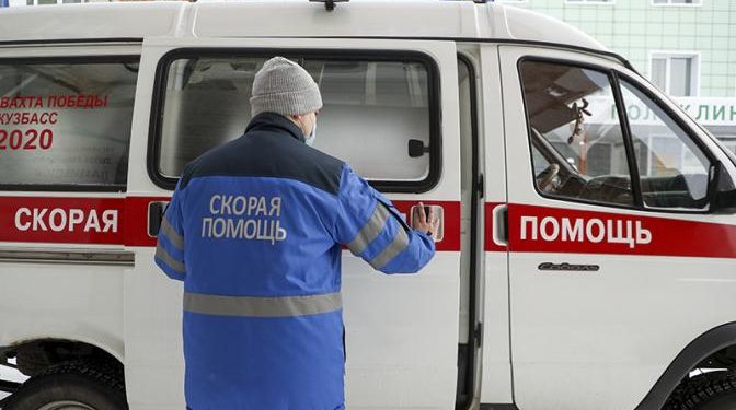 Нескорая помощь: Президент не слышит, как жалуются на медицину — президент слушает Голикову