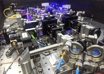 Обещают революцию. В РАН показали компьютер, который спасёт мир