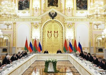 Путин пригласил членов Высшего Госсовета СГ на рабочий обед