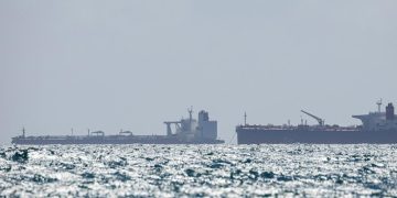 Венесуэла предложила западным компаниям расширить нефтяные площади