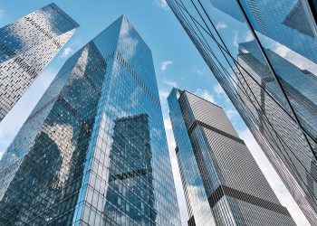 Госкомпании стали реже инвестировать в недвижимость: в чем причины