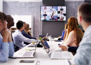 Как сделать офис эффективным бизнес-инструментом: опыт К2Тех и VK