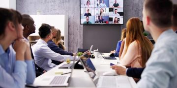 Как сделать офис эффективным бизнес-инструментом: опыт К2Тех и VK