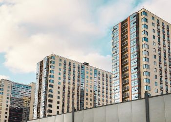 Ниже инфляции: «Дом.РФ» оценил реальное снижение цен на новостройки