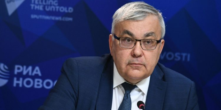 Новый посол в Турции вручил в МИД копии верительных грамот