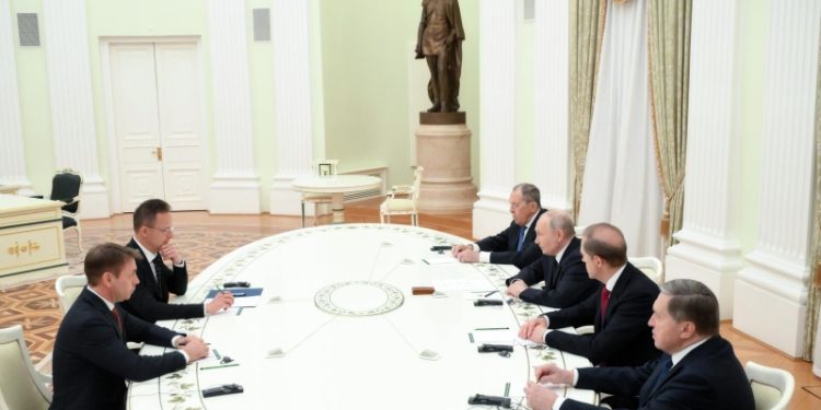 Путин и Сийярто завершили встречу в Москве