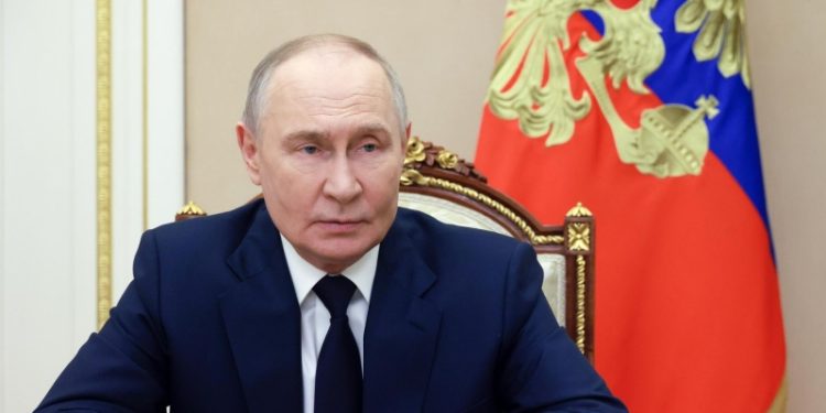 Путин поручил ГП жестко реагировать на попытки дестабилизировать обстановку