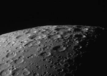 Роскосмос показал сделанные телескопом Celestron 9.25 детальные фото Луны