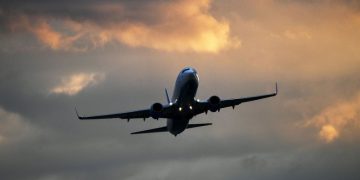 Самолет парламентской делегации России приземлился в Нью-Йорке