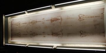 Ученые из Италии нашли на Туринской плащанице несколько новых ДНК