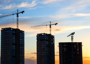 В «Домклик» оценили соотношение между ценовым классом и готовностью ЖК